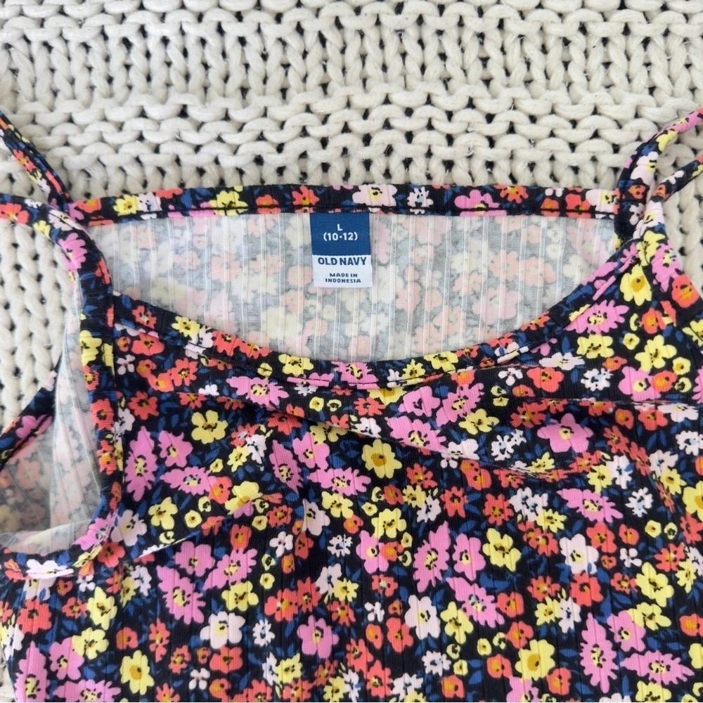 NWOT Old Navy Colorful Floral Patterned Girl's Top Large 10-12
